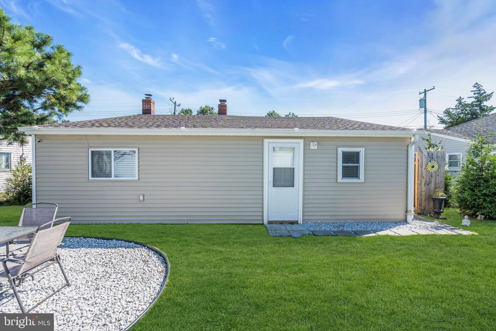 1010 INLAND ROAD