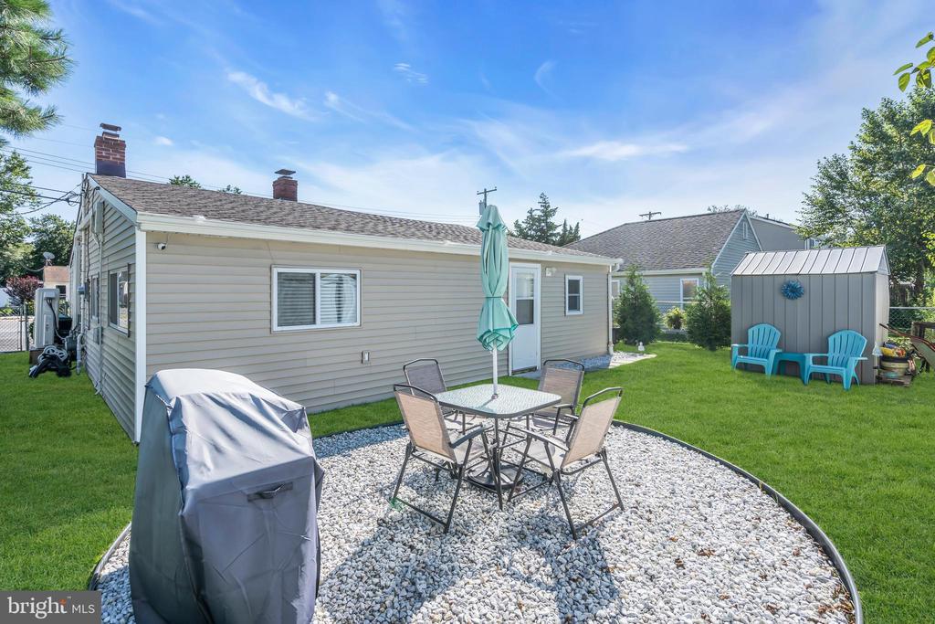 1010 INLAND ROAD