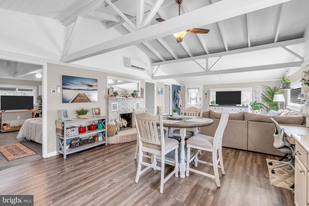 1010 INLAND ROAD