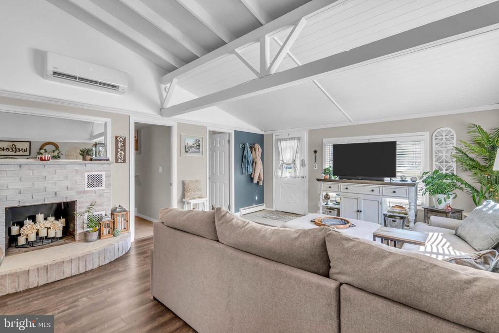 1010 INLAND ROAD