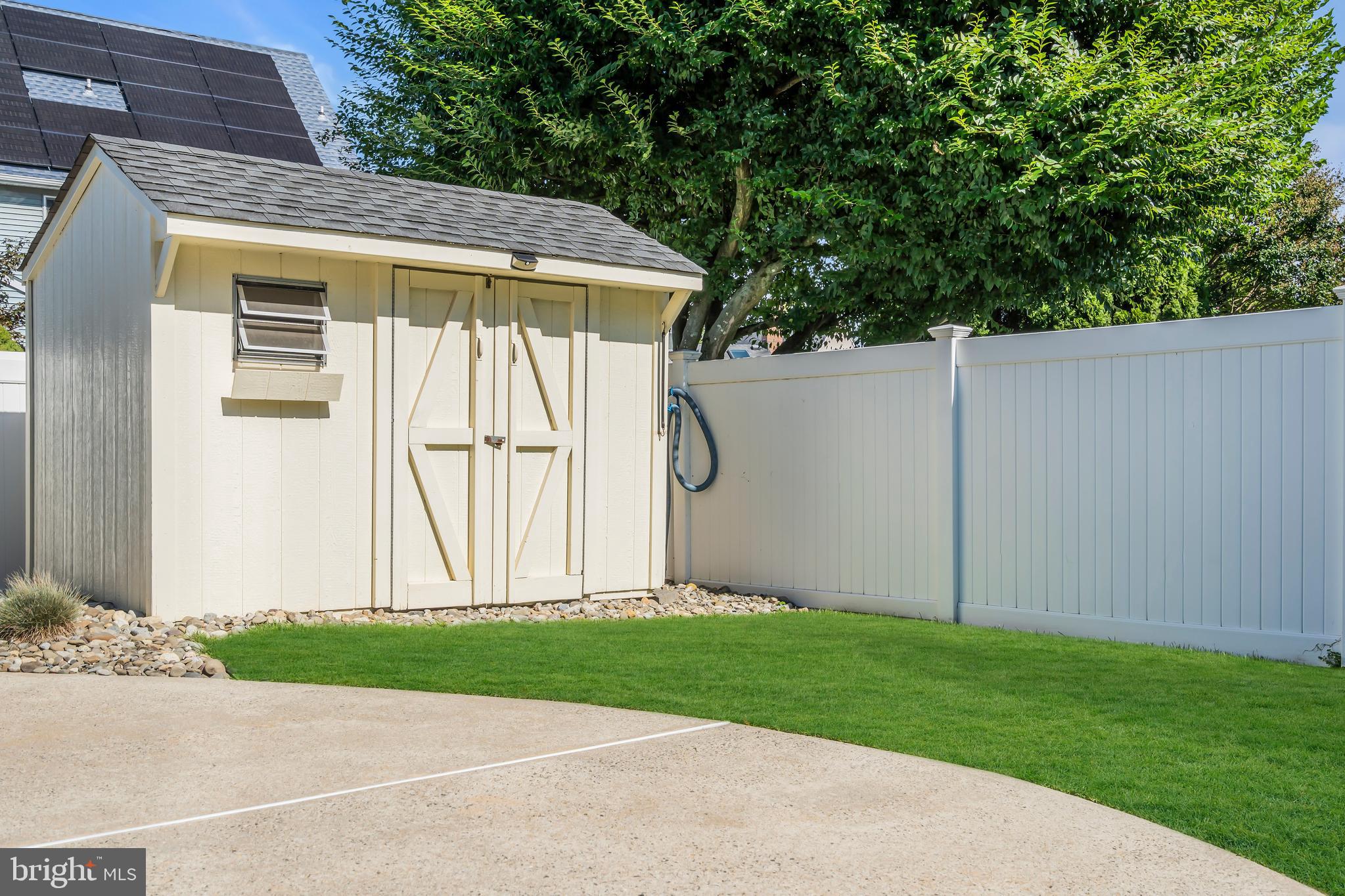 1176 ASTER DRIVE