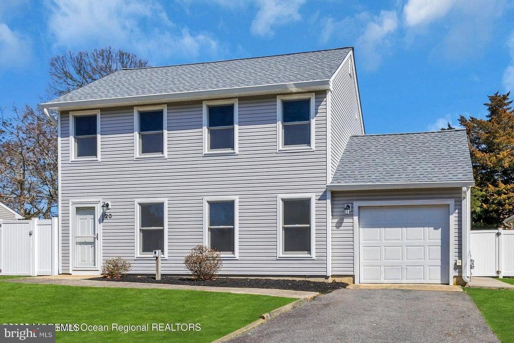 20 COLONIAL DRIVE