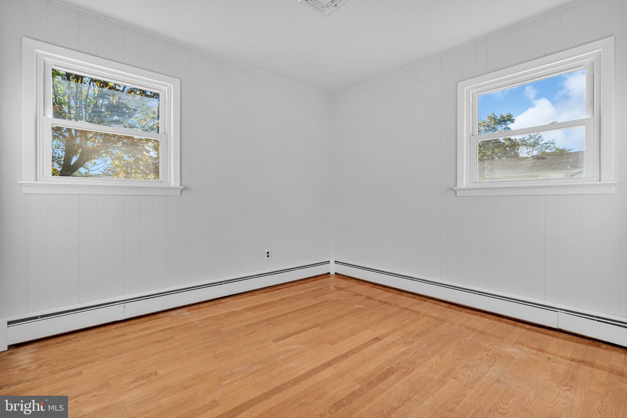 1037 SAVANNAH STREET