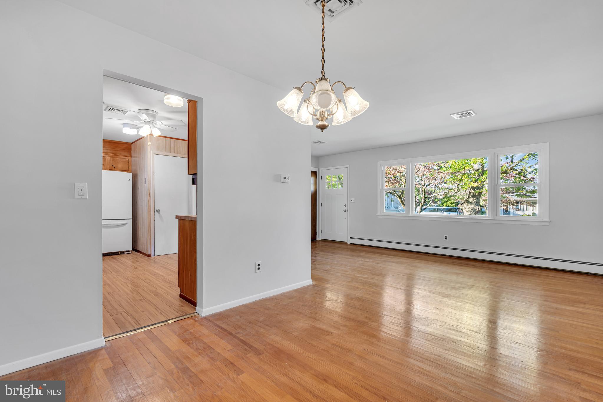 1037 SAVANNAH STREET