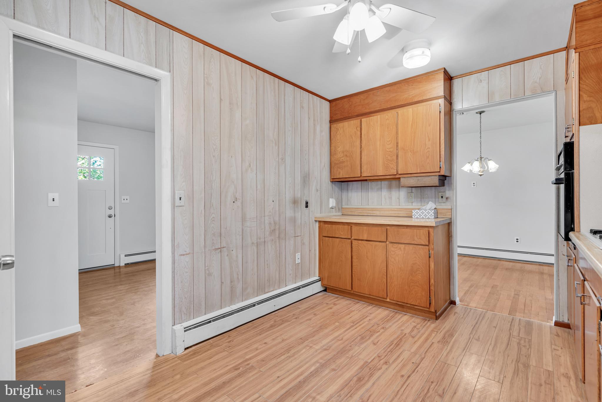 1037 SAVANNAH STREET