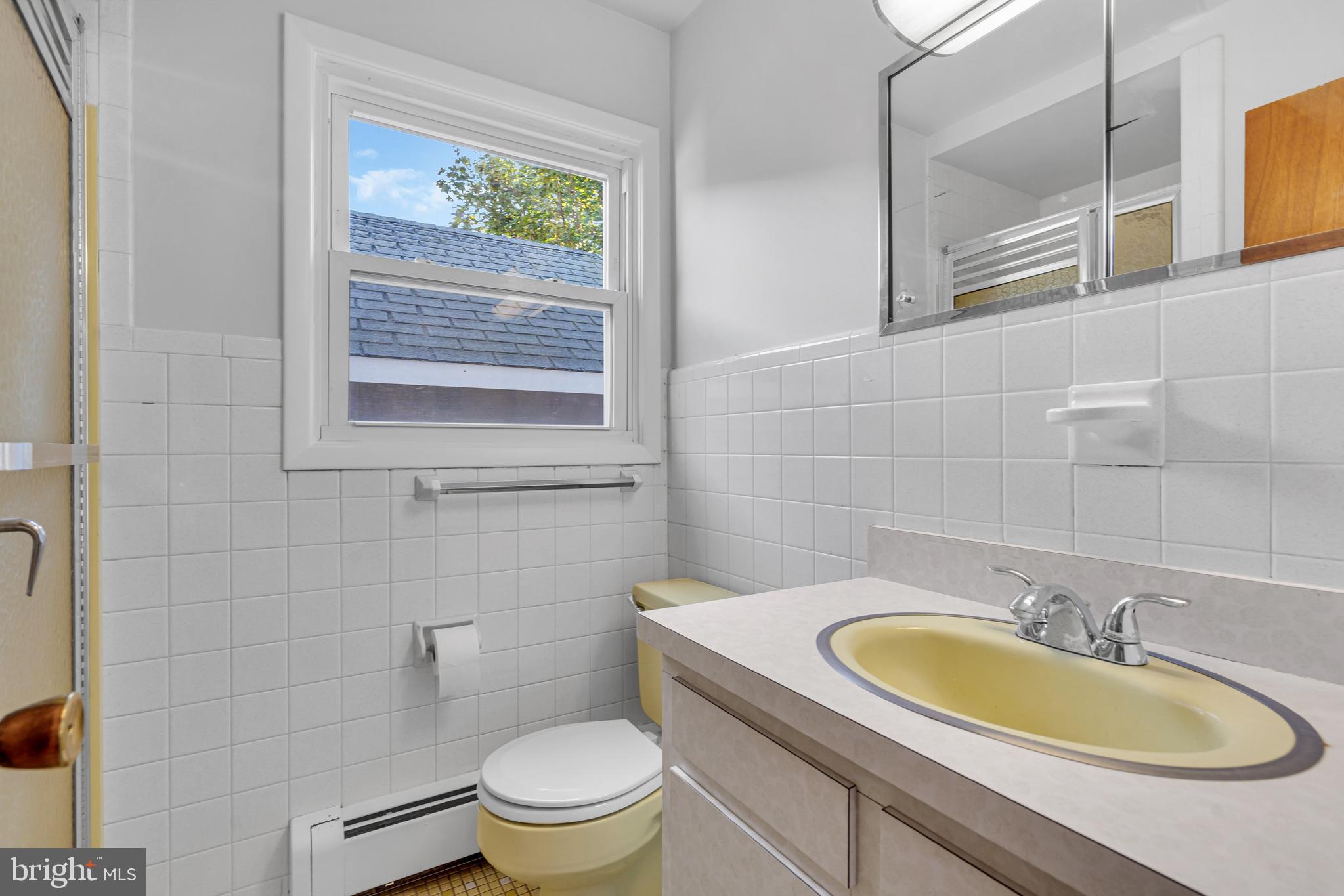 1037 SAVANNAH STREET