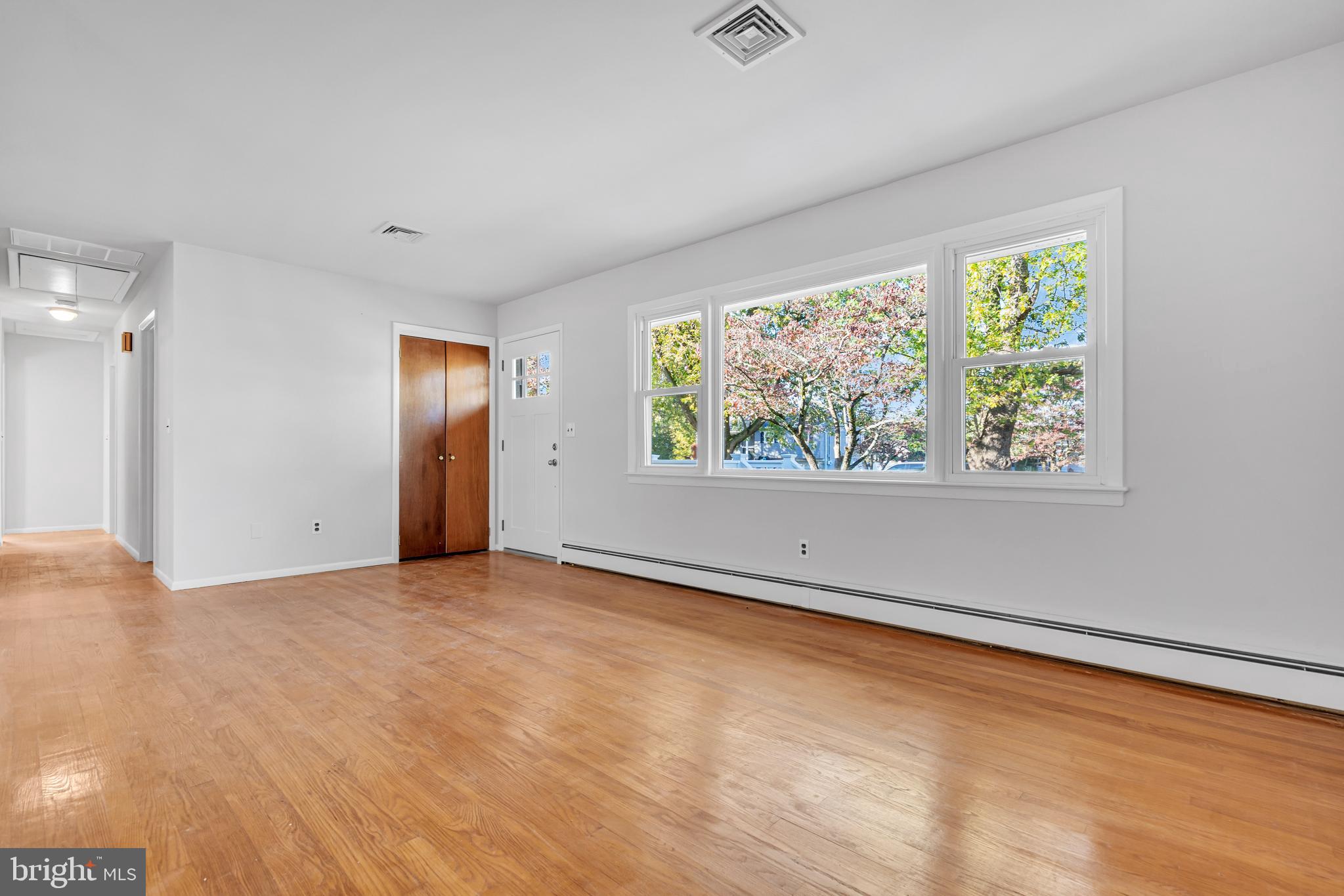 1037 SAVANNAH STREET