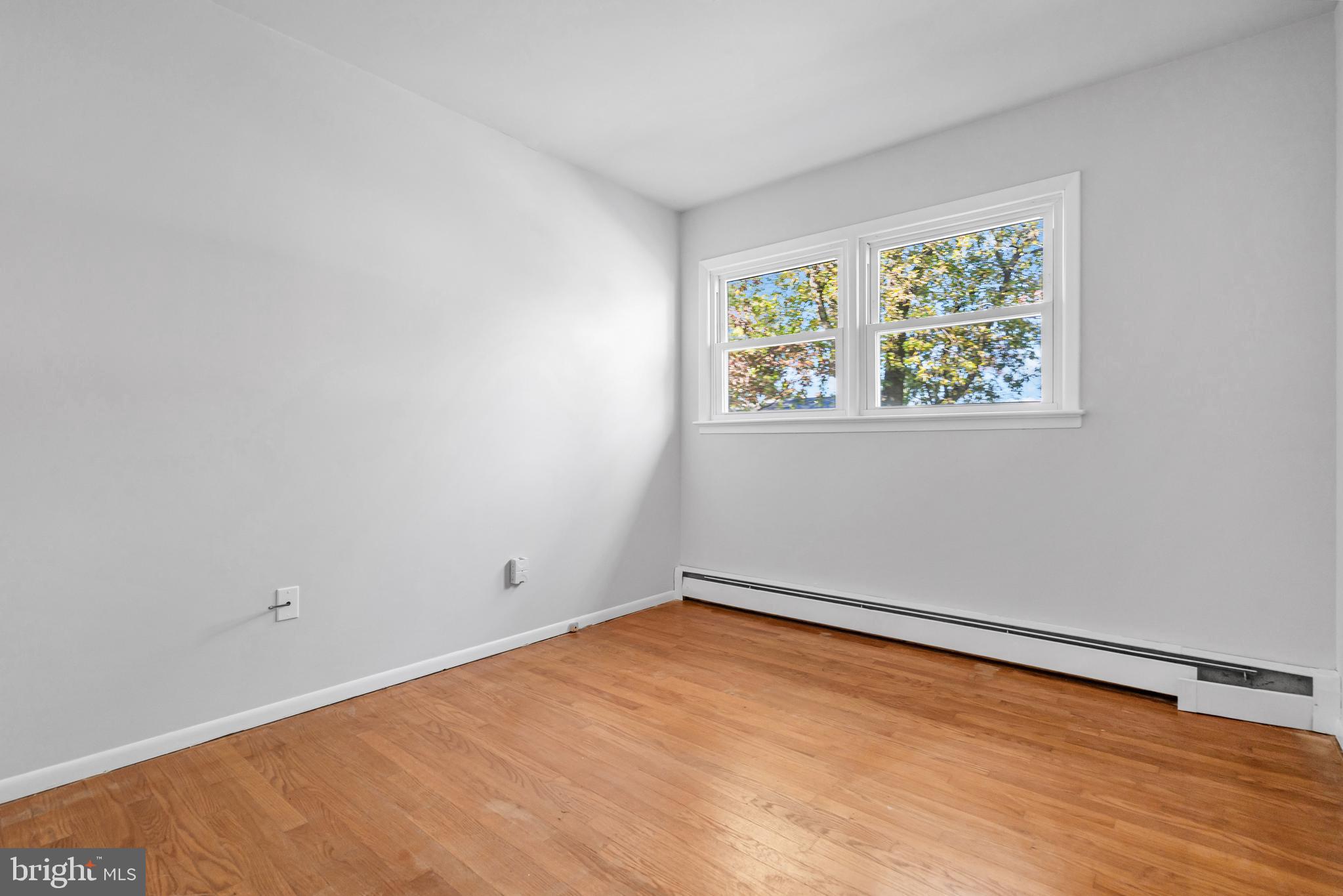 1037 SAVANNAH STREET