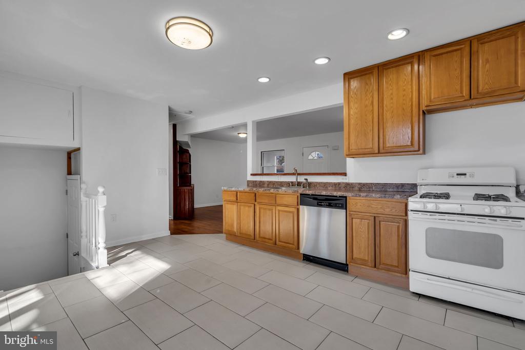 23 TILTON AVENUE
