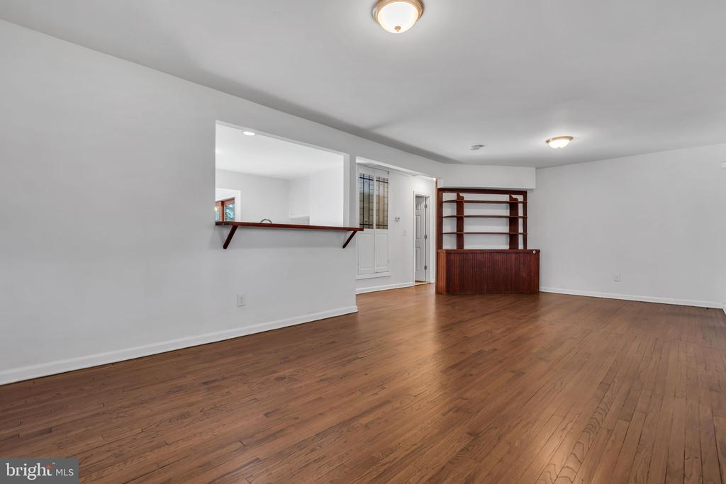 23 TILTON AVENUE