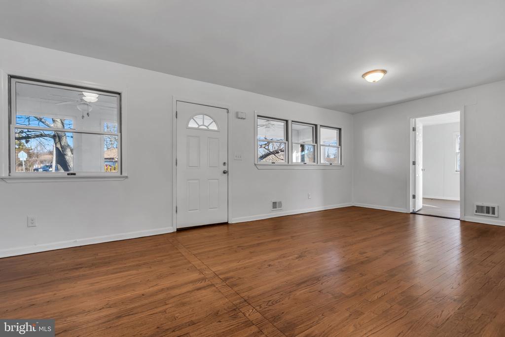 23 TILTON AVENUE