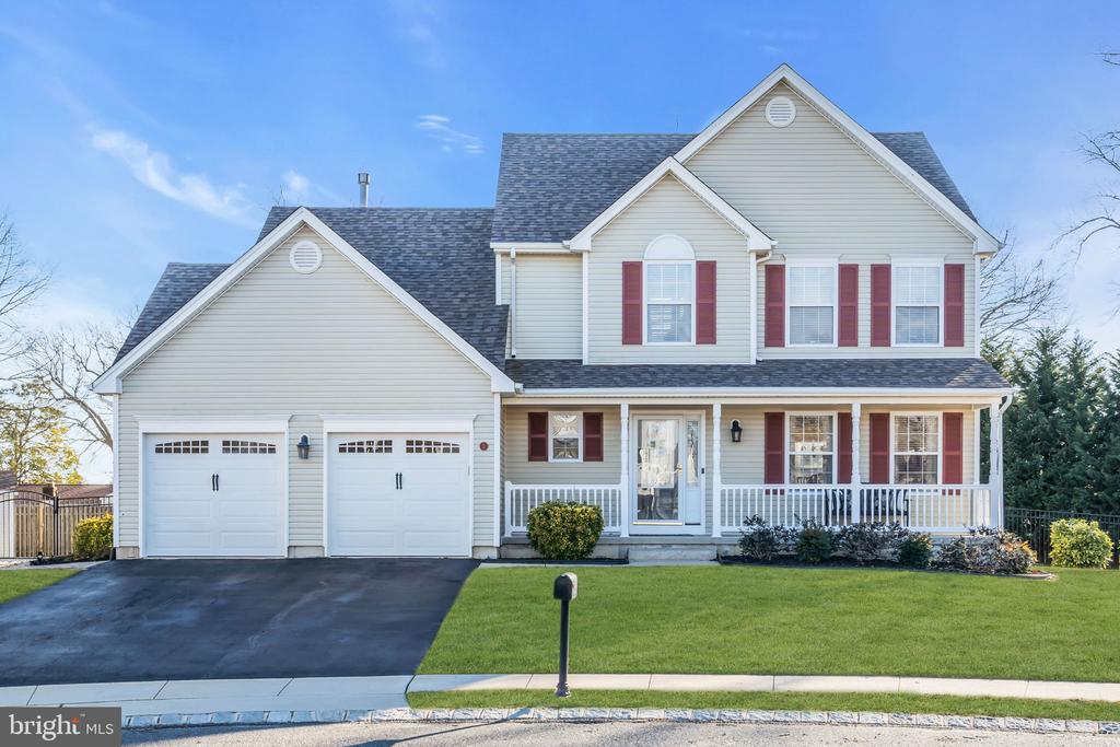 11 LUCILLE COURT