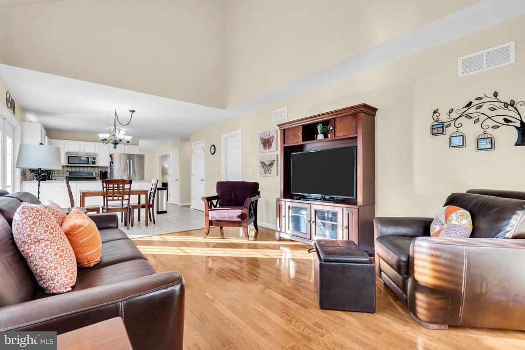 11 LUCILLE COURT