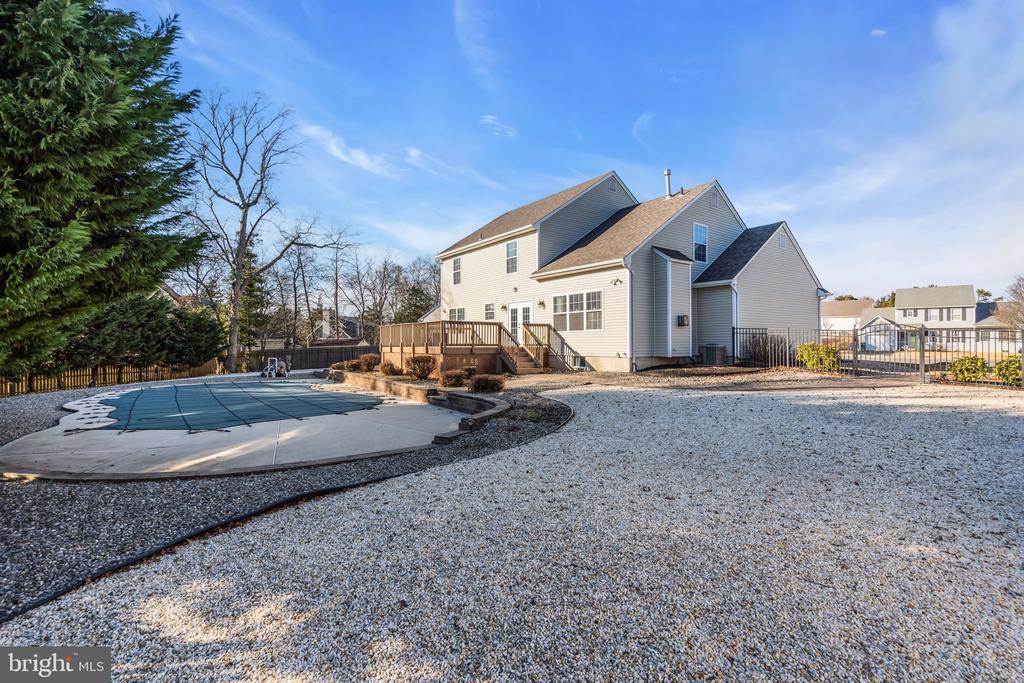 11 LUCILLE COURT