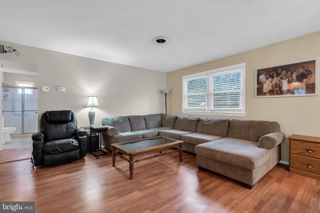 53 CENTRAL AVENUE 72
