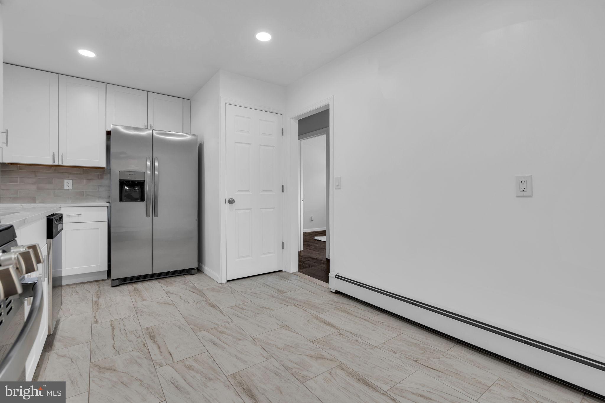 1037 SAVANNAH STREET