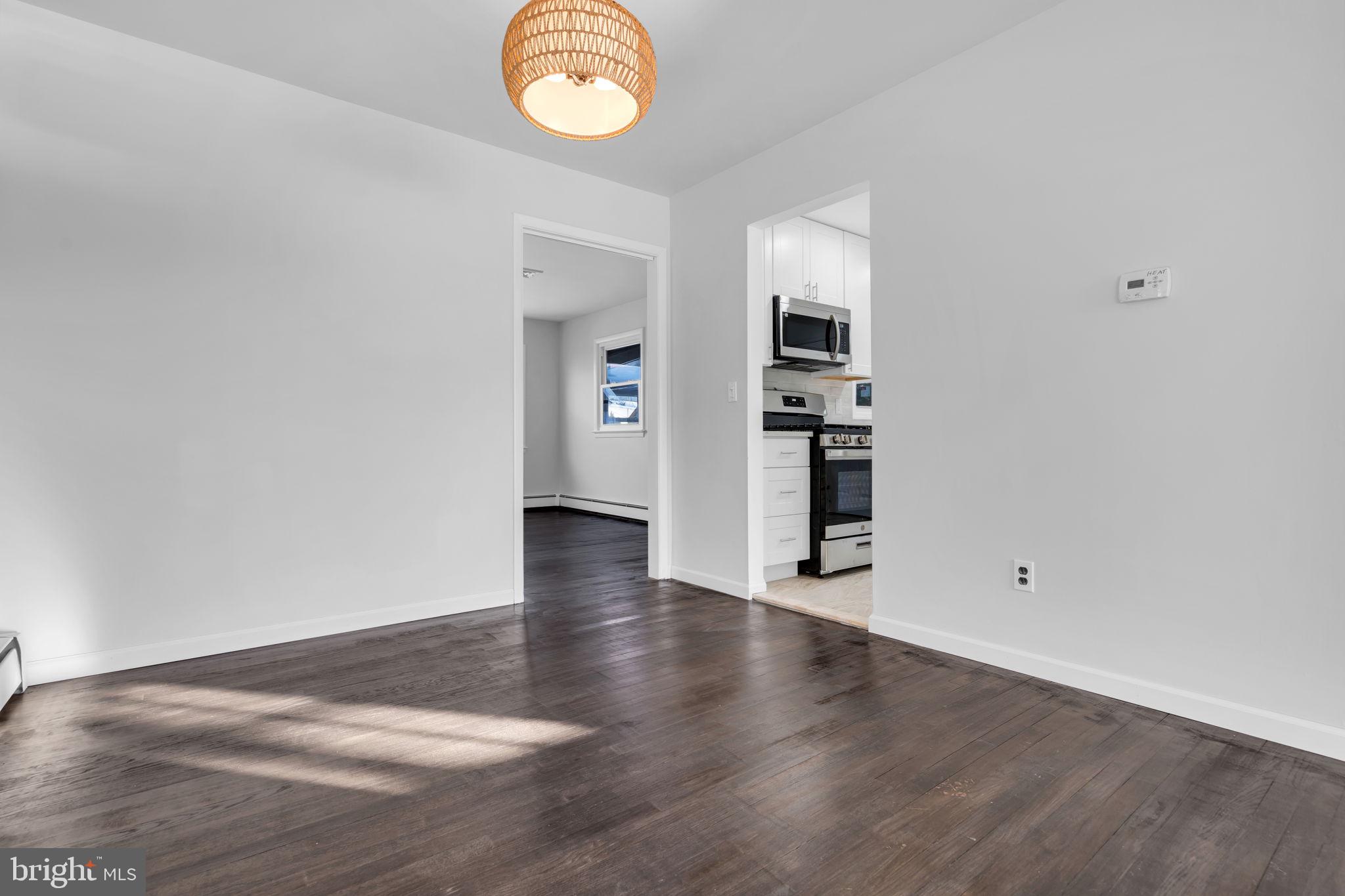 1037 SAVANNAH STREET