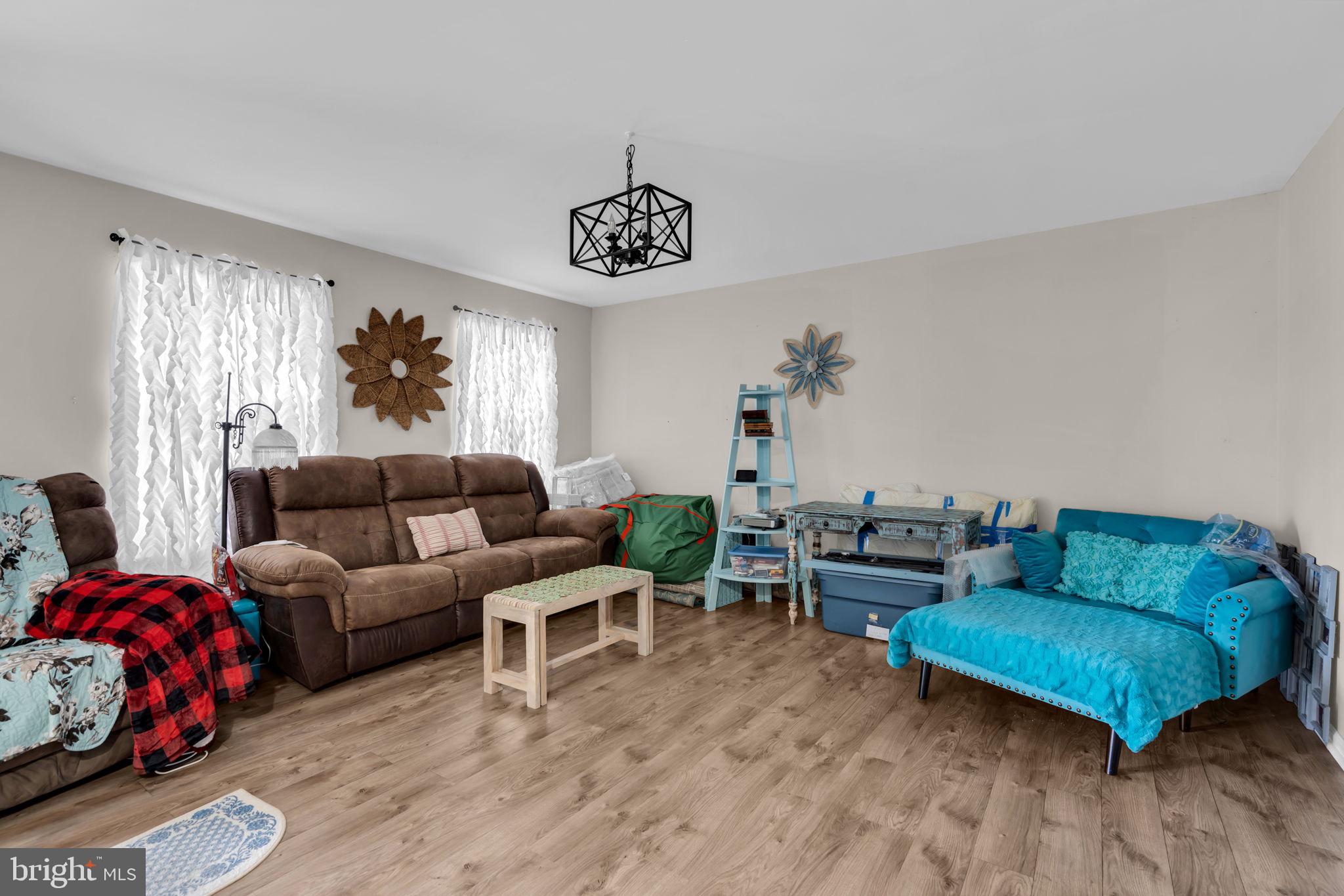 111 LAKE MEDFORD LANE