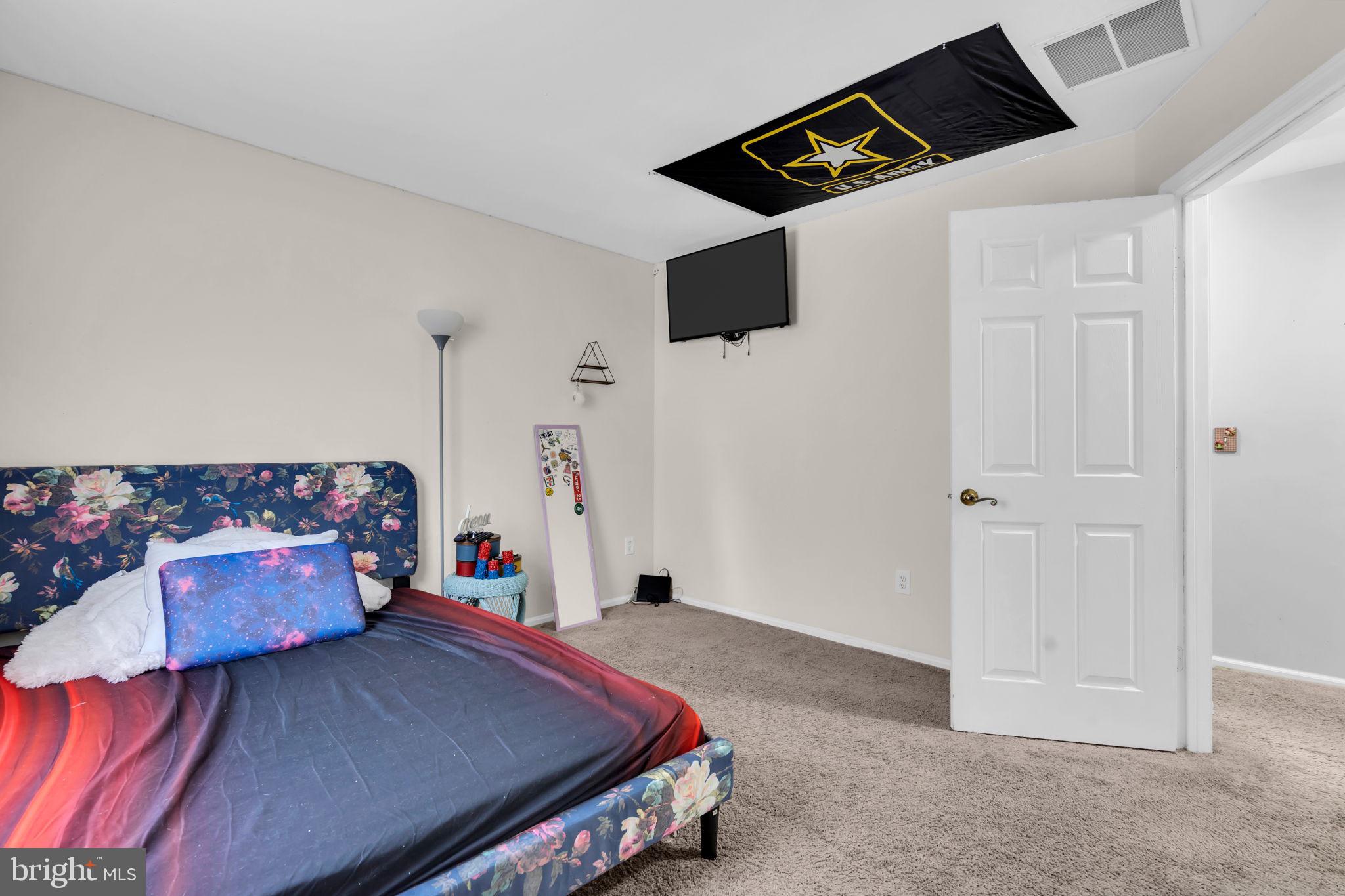 111 LAKE MEDFORD LANE