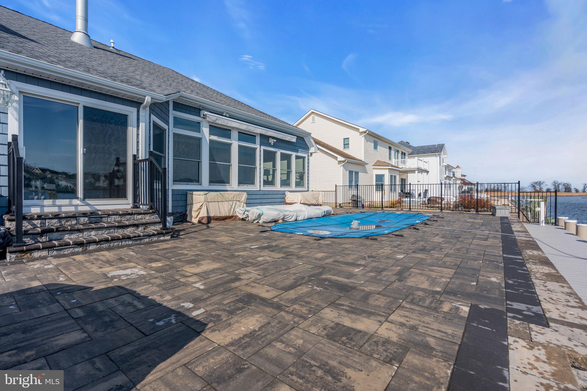 706 FAIRVIEW LANE