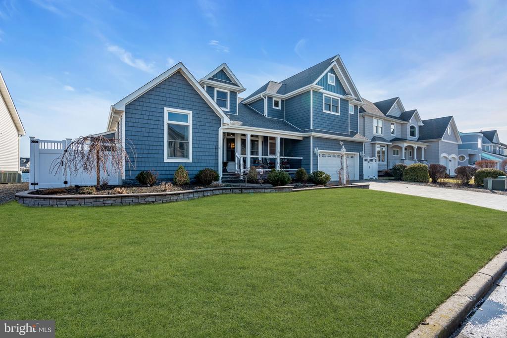 706 FAIRVIEW LANE