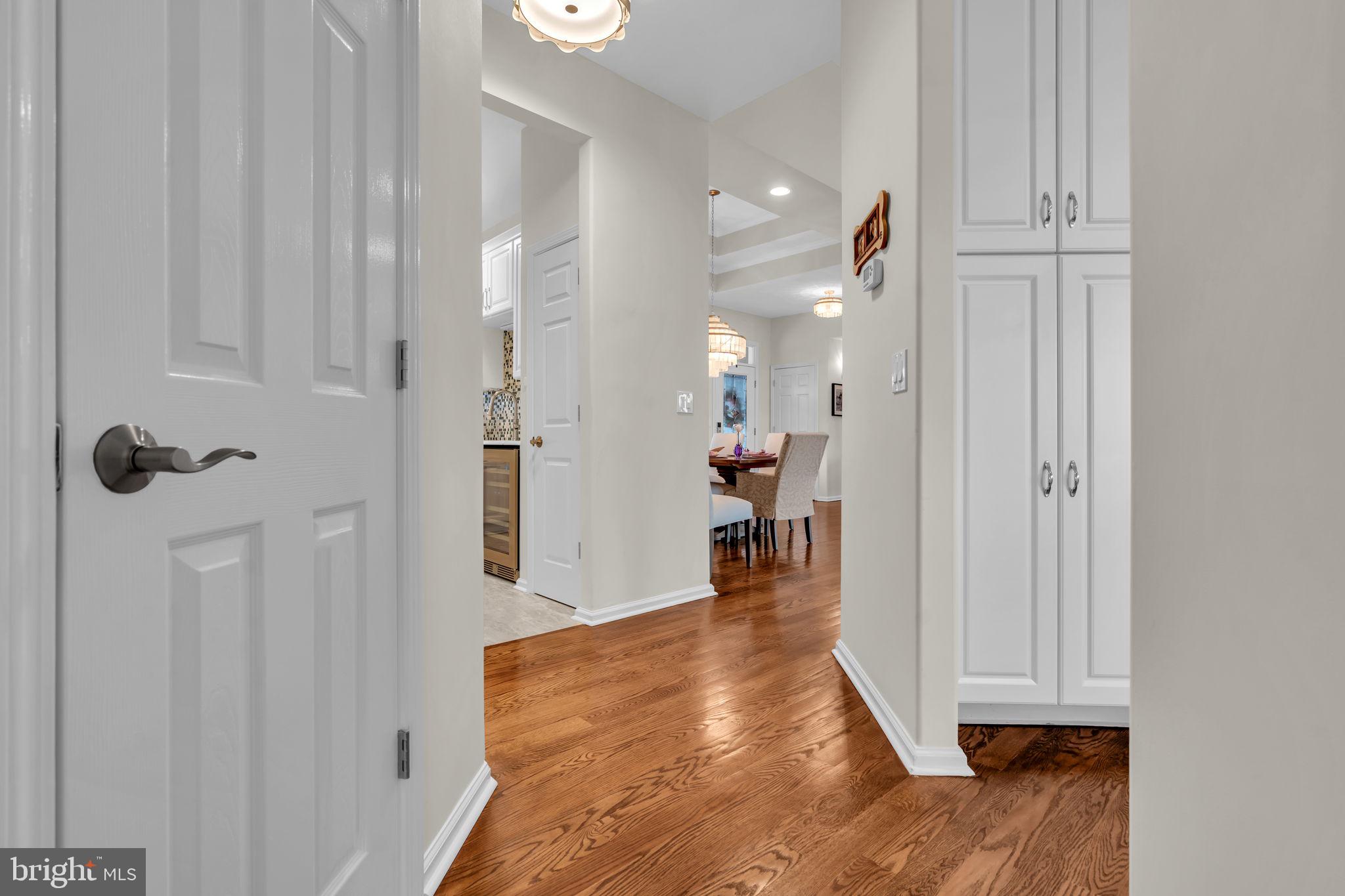 706 FAIRVIEW LANE