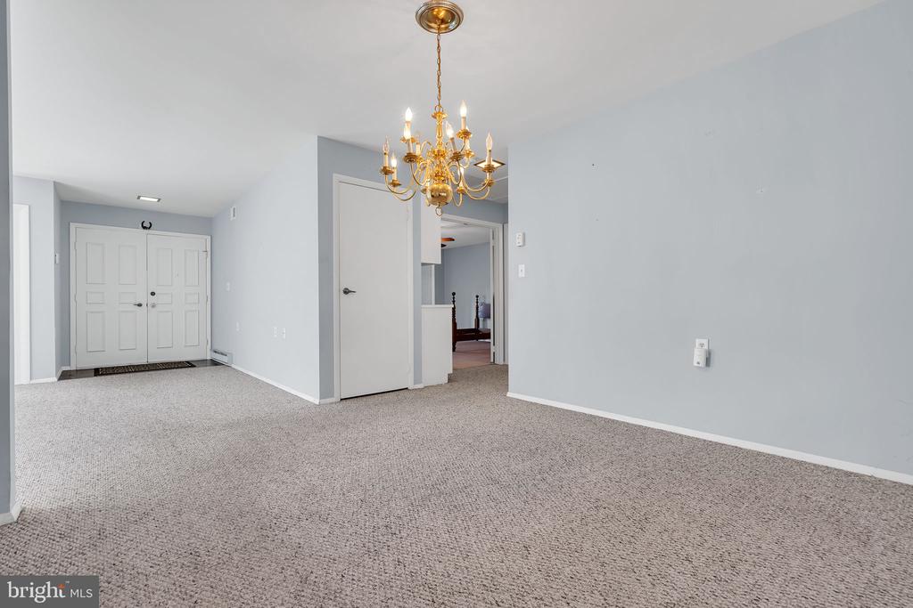 549 MAYFAIR ROAD A