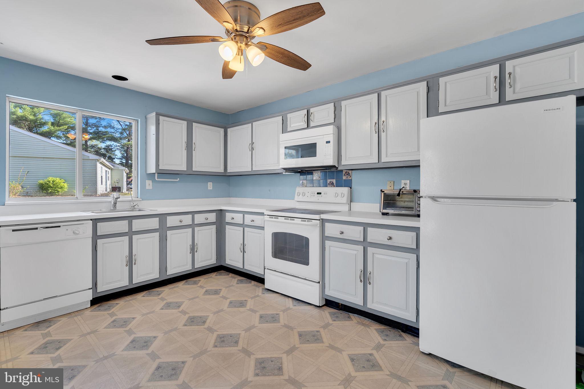 549 MAYFAIR ROAD A