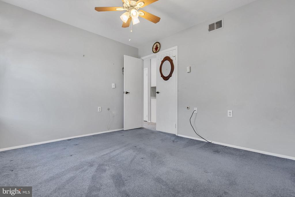549 MAYFAIR ROAD A