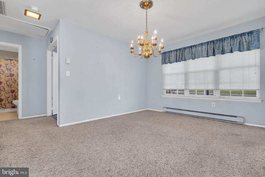 549 MAYFAIR ROAD A