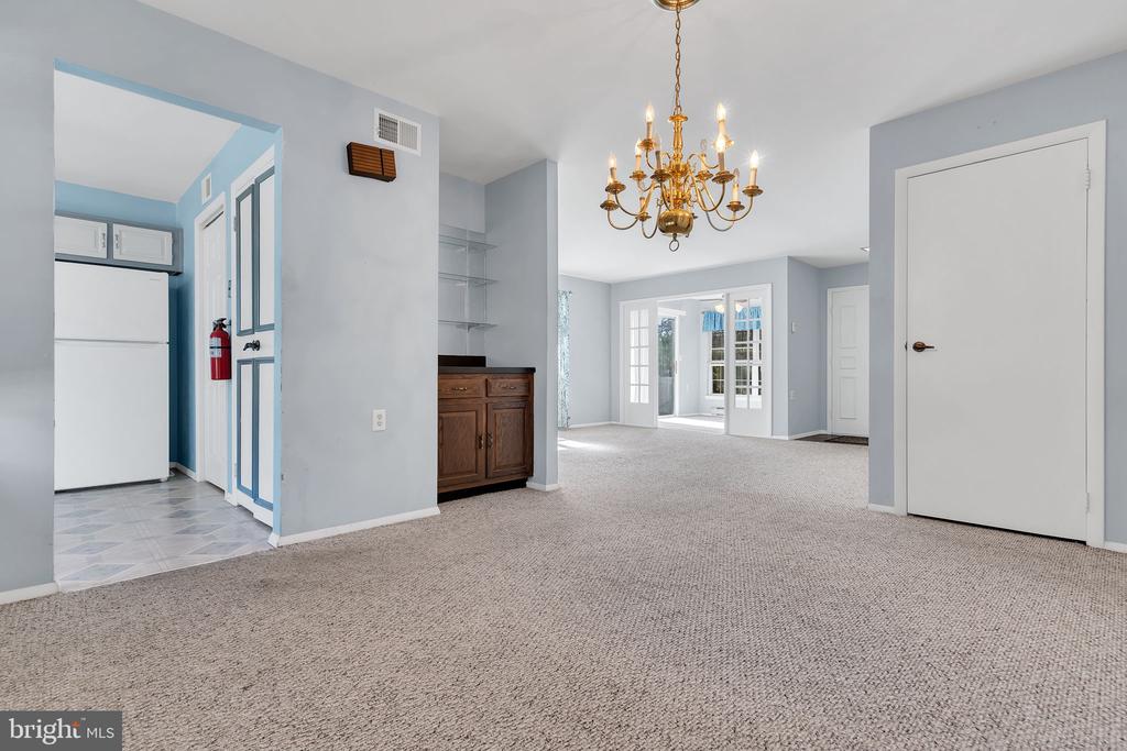 549 MAYFAIR ROAD A