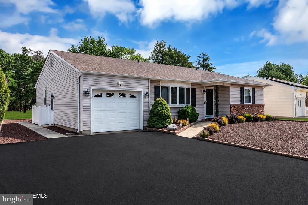 3 RANDALLS DRIVE