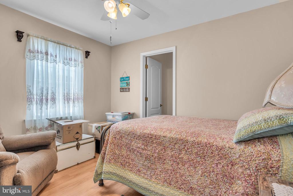 14 AZALEA COURT