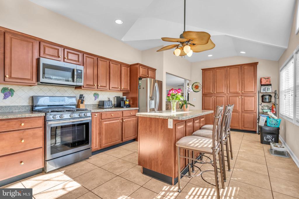 14 AZALEA COURT