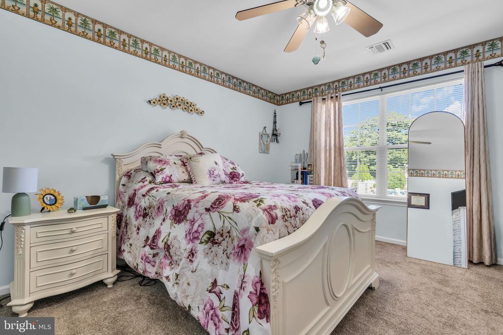 14 AZALEA COURT