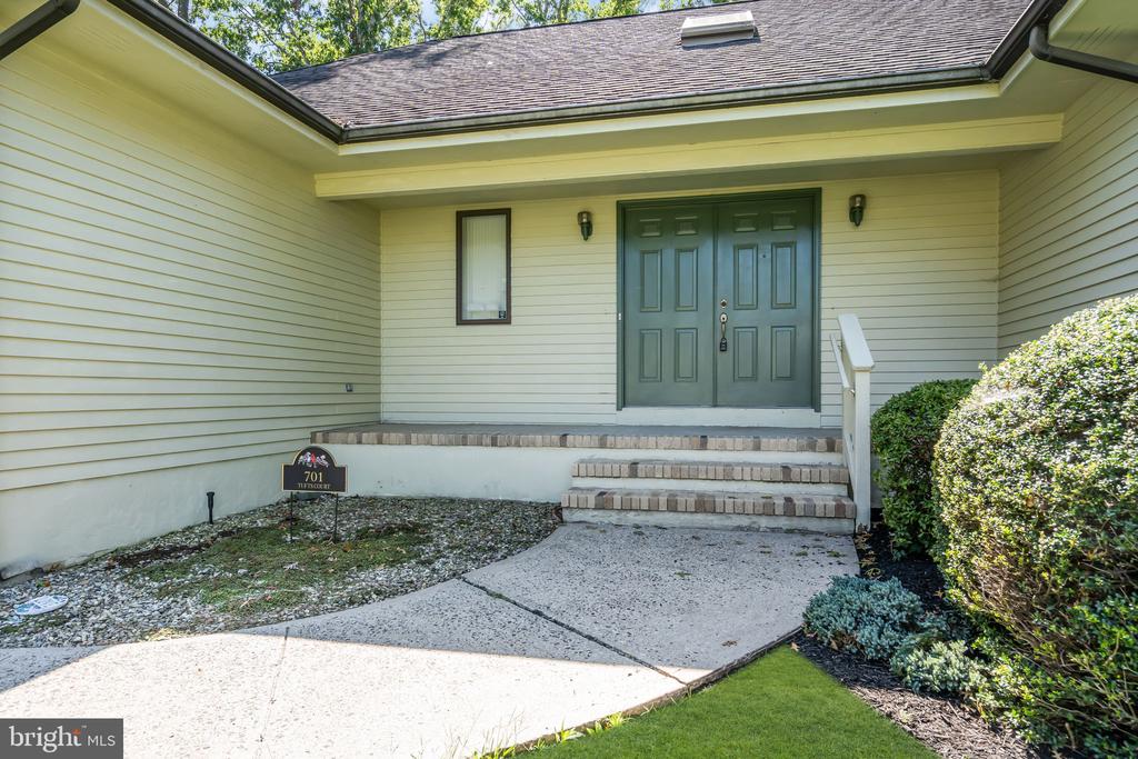 701 TUFTS COURT
