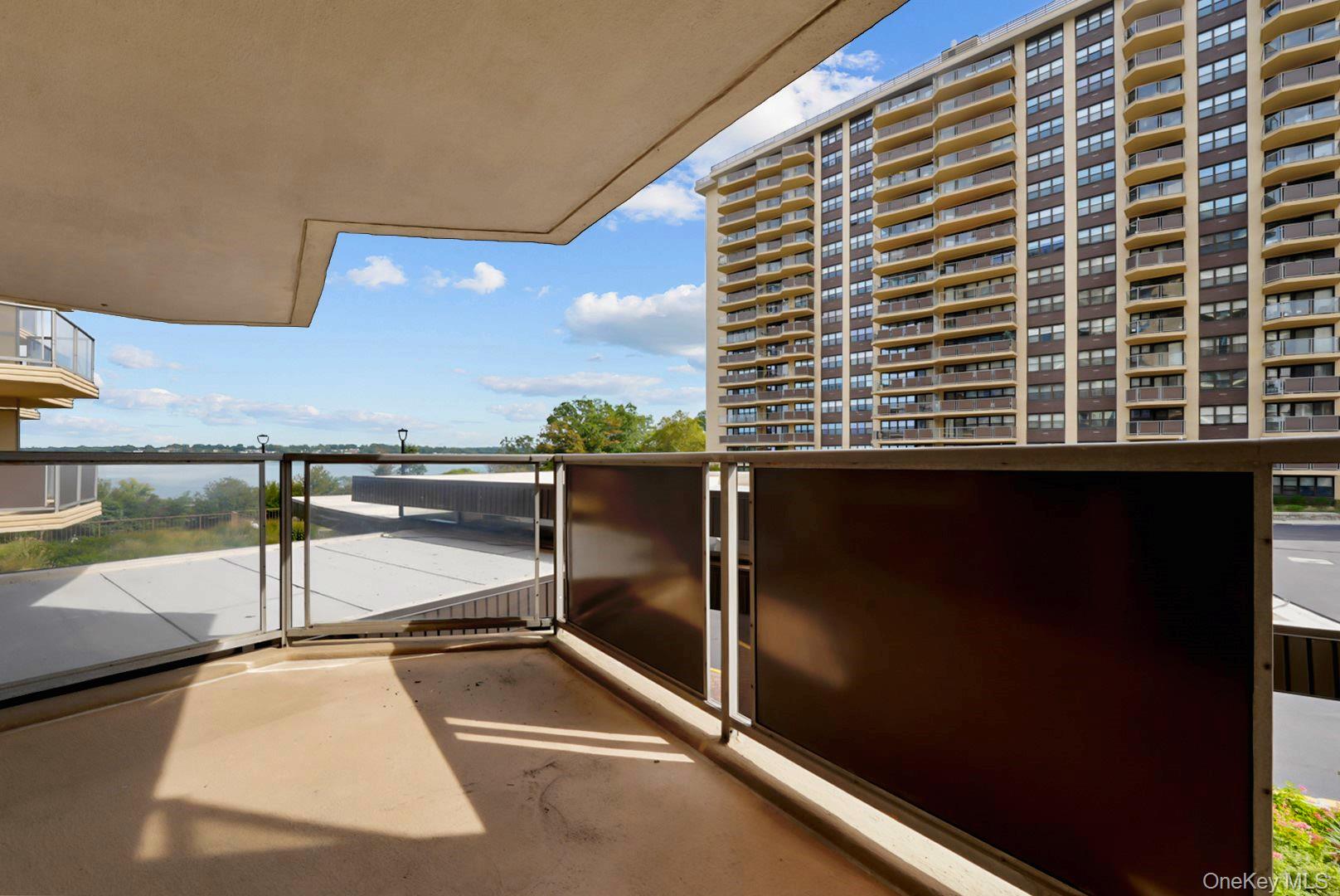 17-85 215th Street Unit: 2H