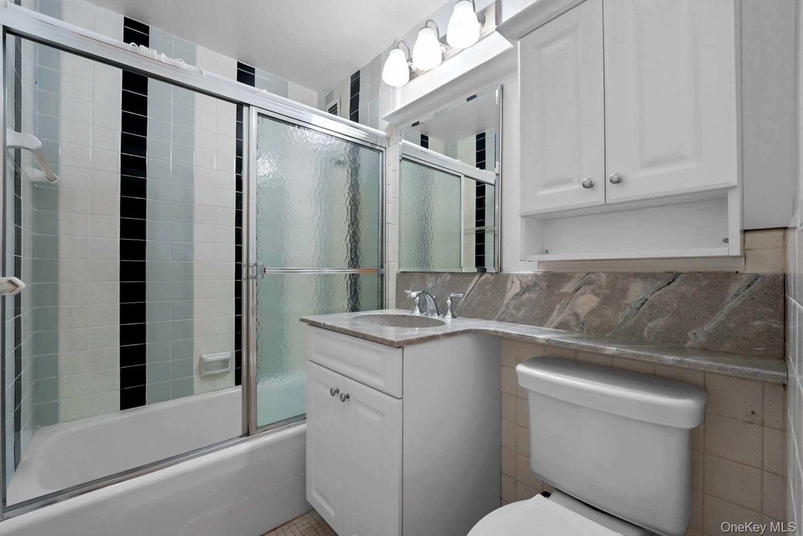 17-85 215th Street Unit: 2H