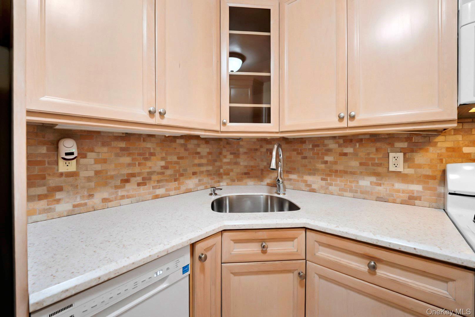 17-85 215th Street Unit: 2H