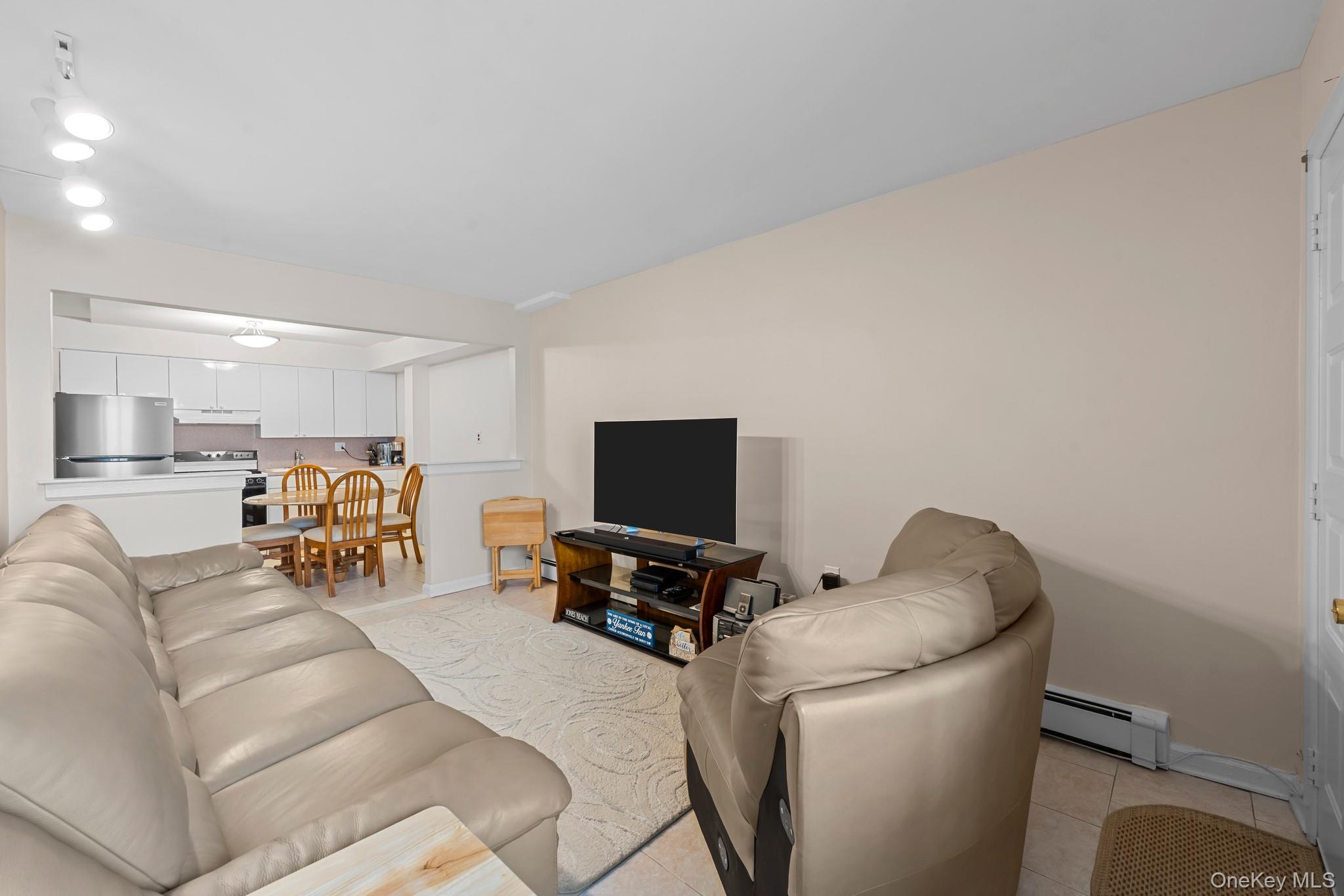 6973 Juniper Boulevard S