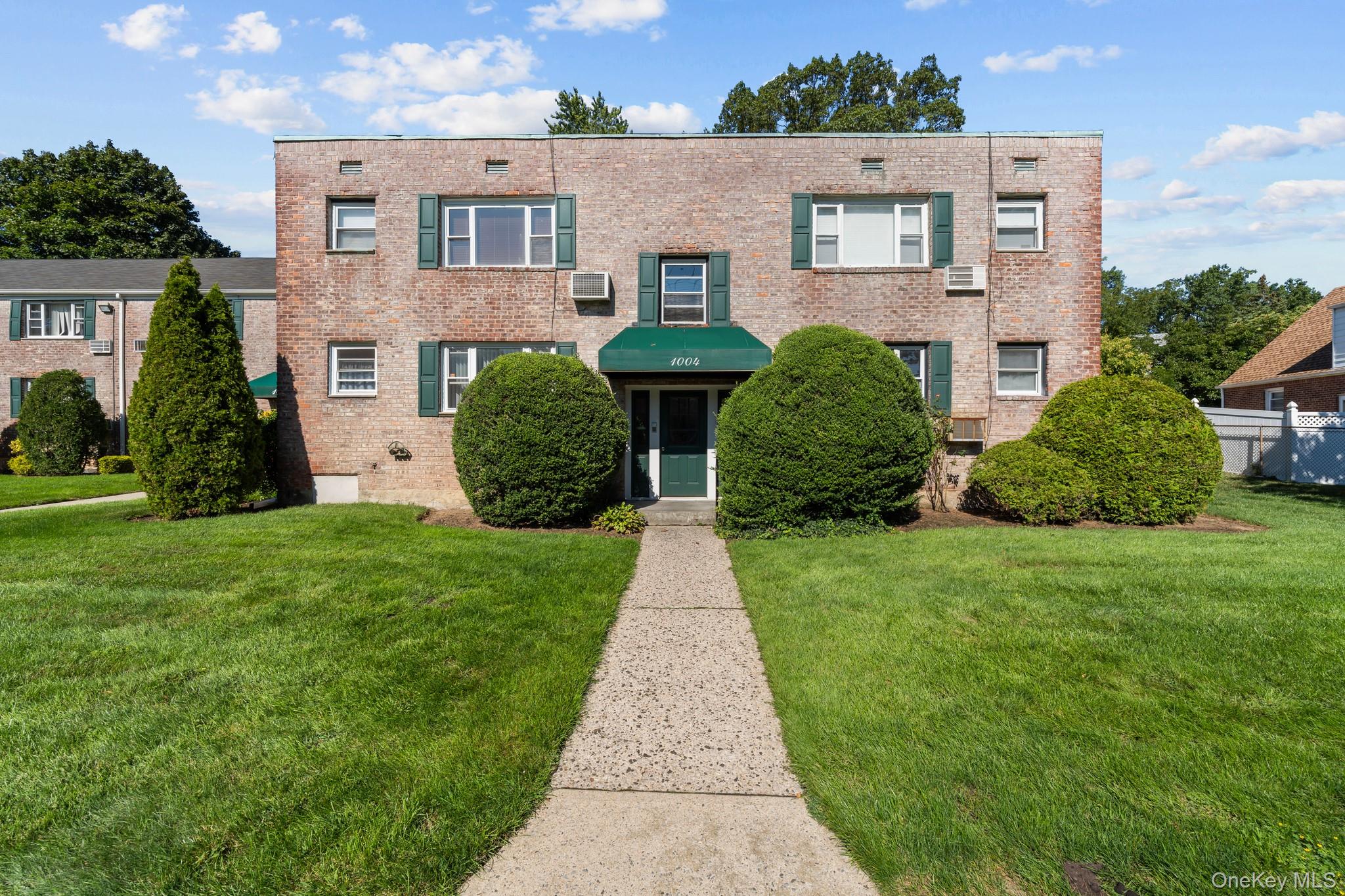 1004 Rottkamp Street Unit: 3