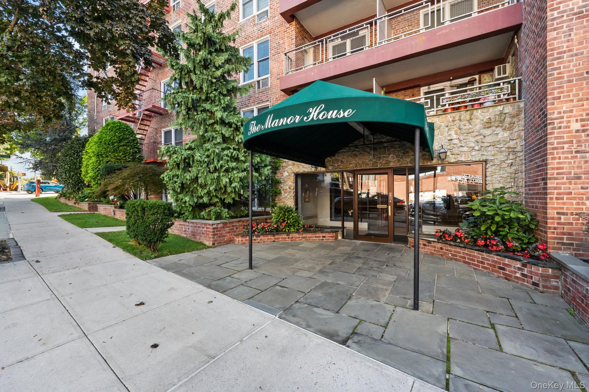 241-20 Northern Boulevard Unit: #6E