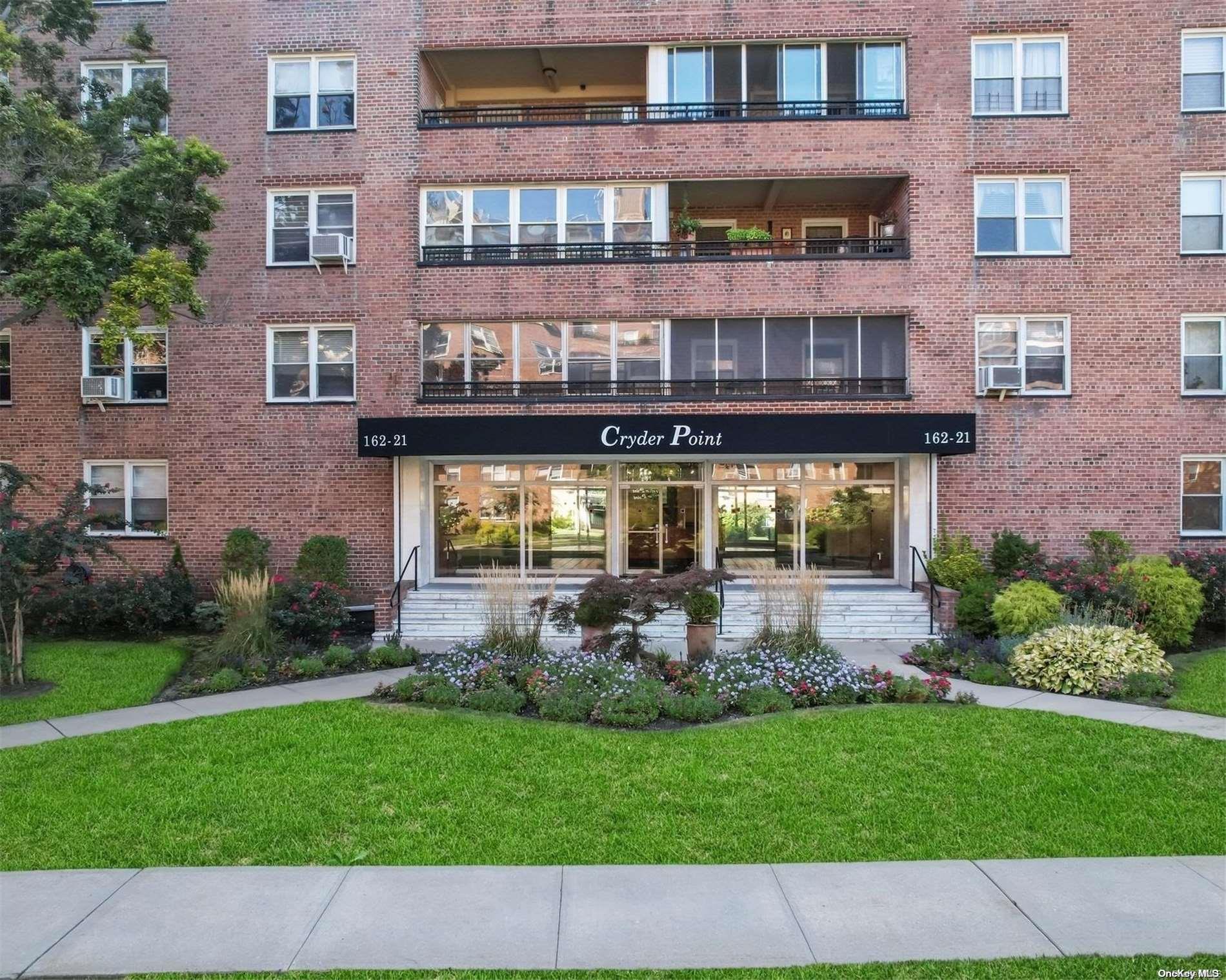162-21 Powells Cove Blv Unit: 4J