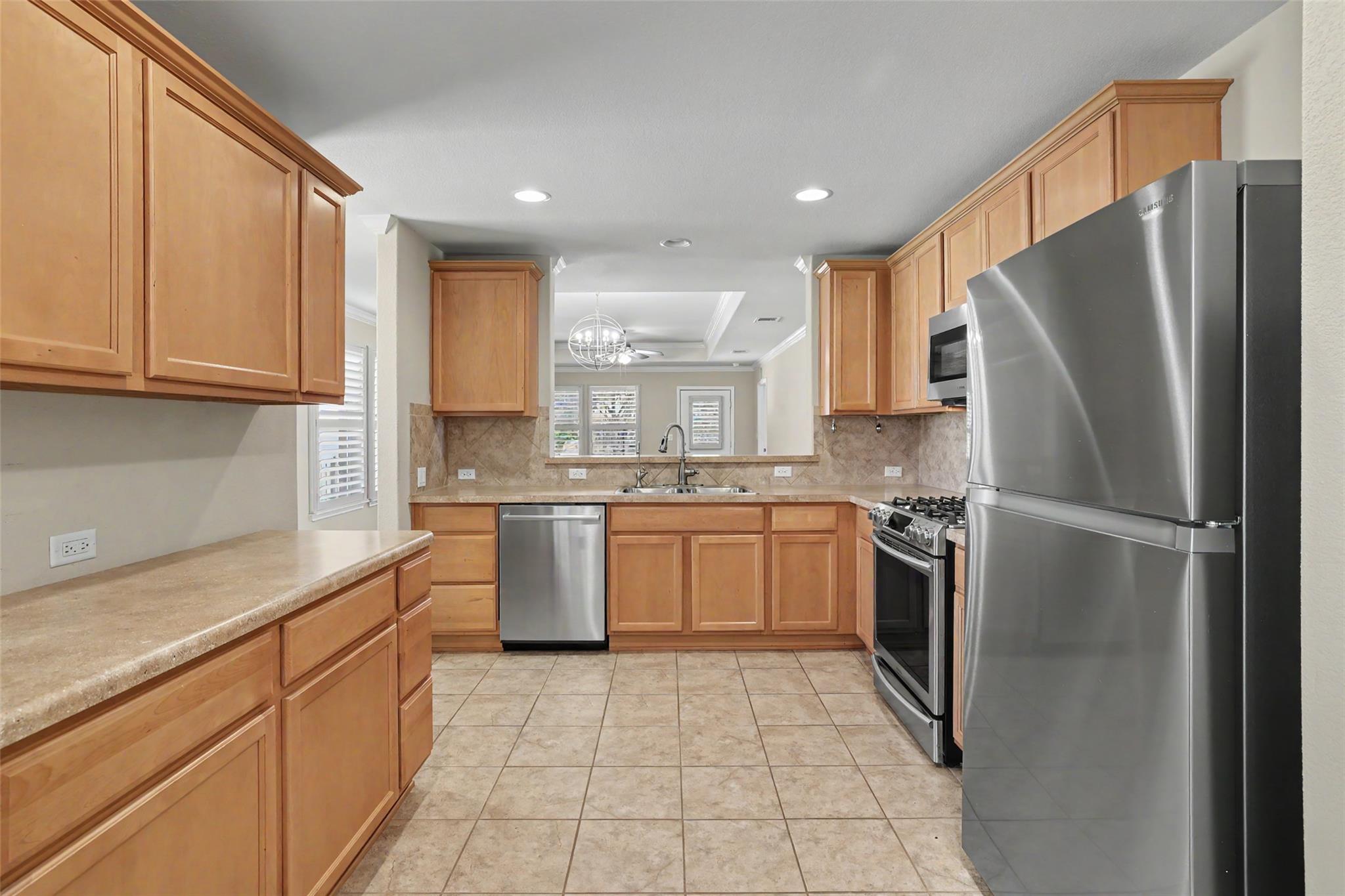 600 Salado Creek LN