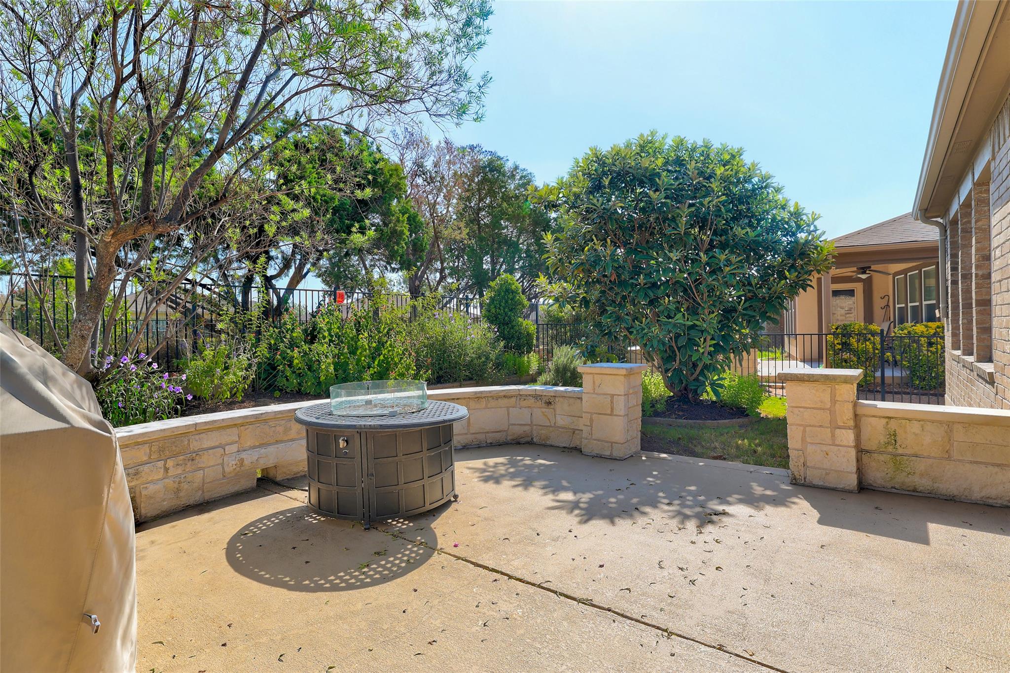 600 Salado Creek LN