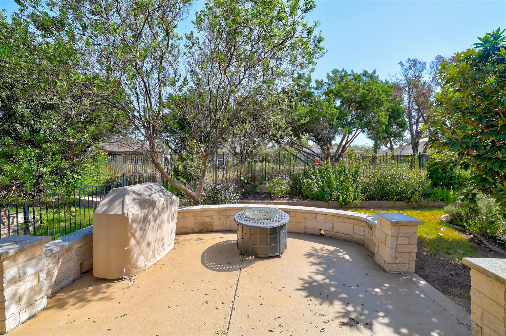 600 Salado Creek LN