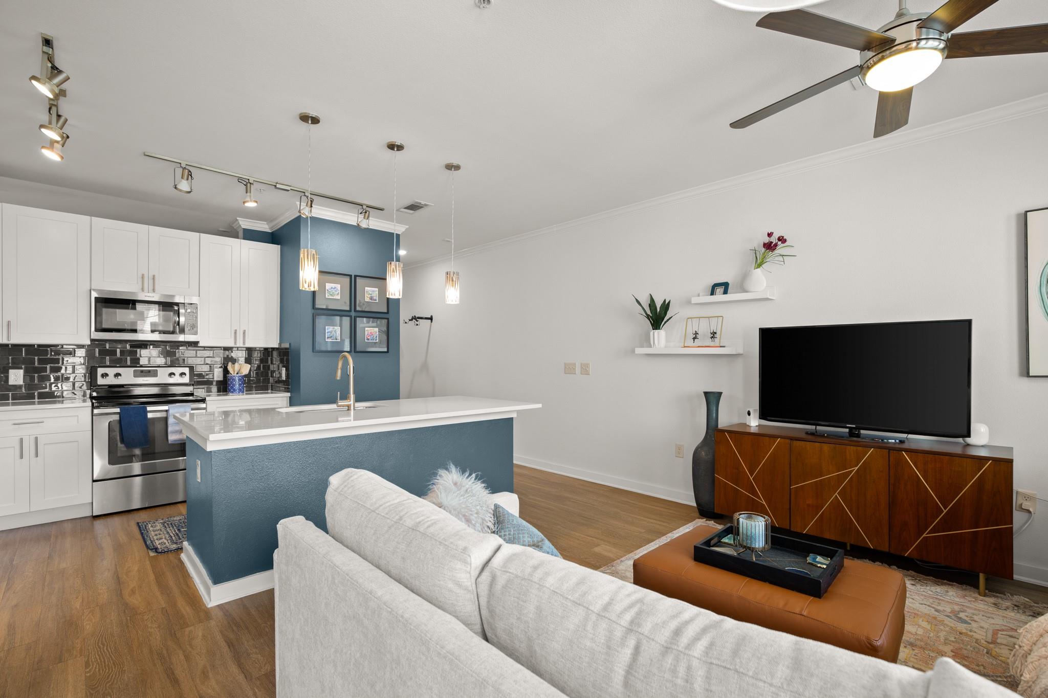 1900 Barton Springs RD # 3038