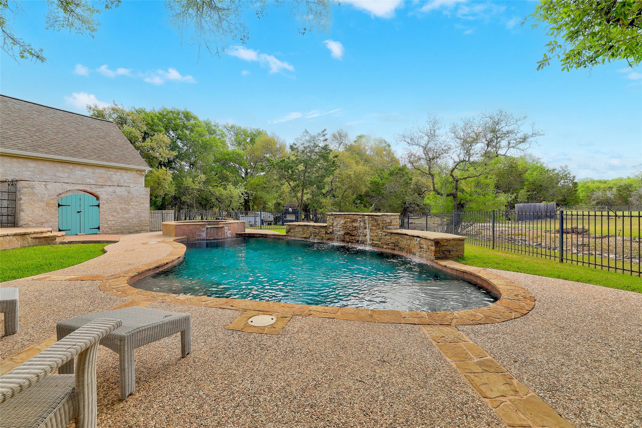 426 Logan Ranch RD