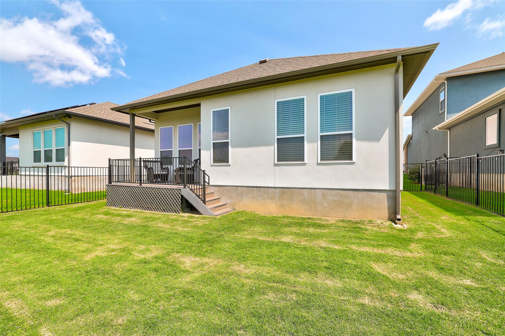 645 Treaty Oak DR