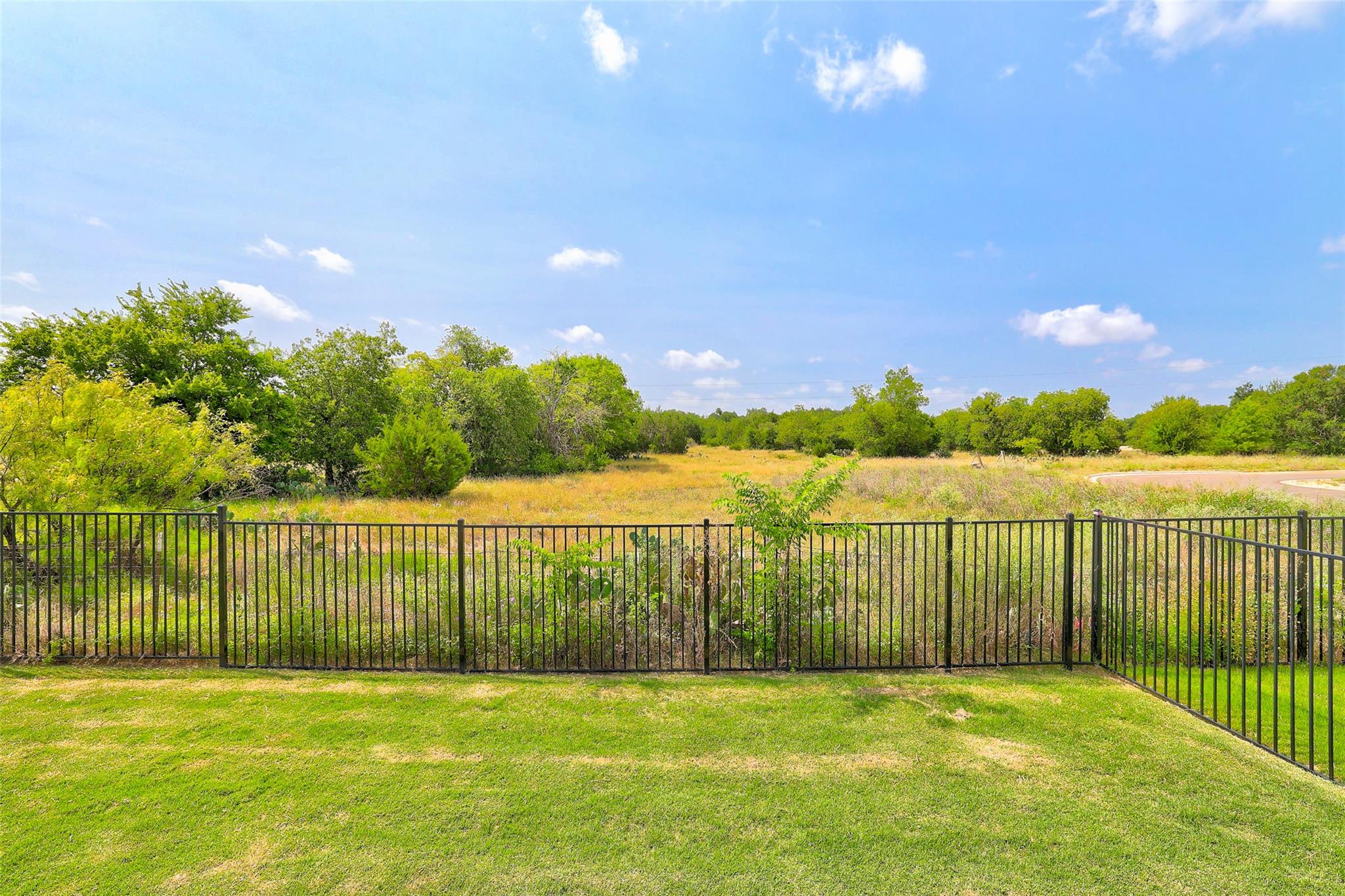 645 Treaty Oak DR